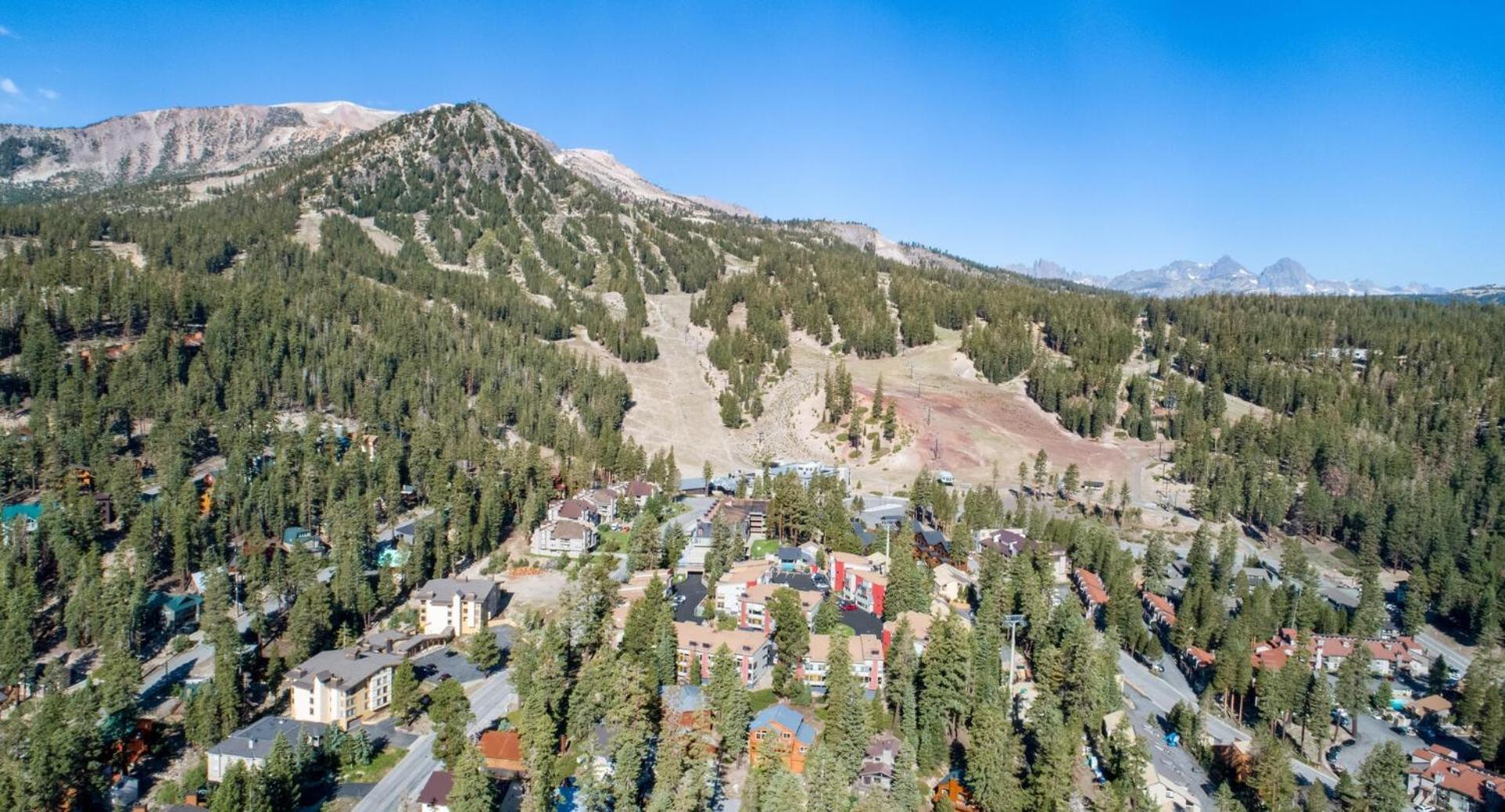 Great 3 Bedroom With Washer And Dryer! Mammoth Lakes